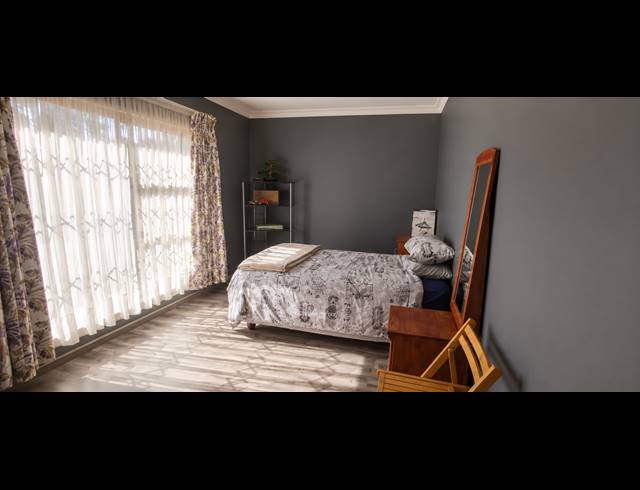 4 BEDROOM HOUSE FOR SALE IN GOLF PARK